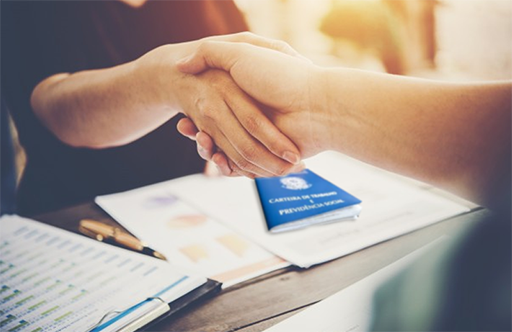 SEECETHAR firma Acordo Coletivo 2019 dos Empregados do Instituto de Valorização à Vida Humana - IVVH