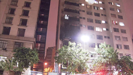 Incêndio destrói apartamento no Centro de São Paulo