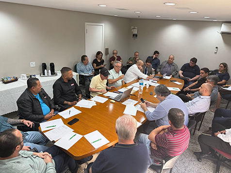 SEECETHAR garante reajuste histórico para empregados em lavanderias