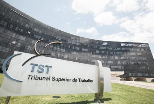 TST decide que proibição de contratação de empregados terceirizados em condomínios é legal