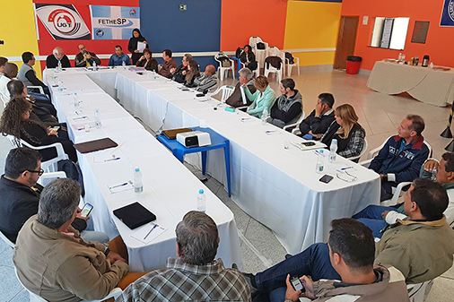 Diretores do SEECETHAR discutem reforma trabalhista em reunião da FETHESP em Presidente Prudente/SP