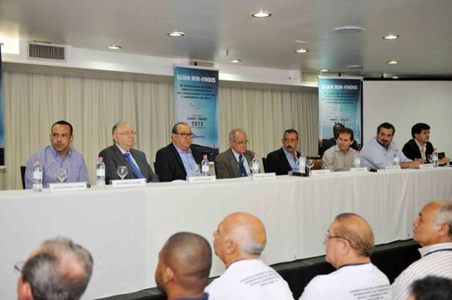 Sindicato participa do Congresso anual da FENATEC / CONATEC